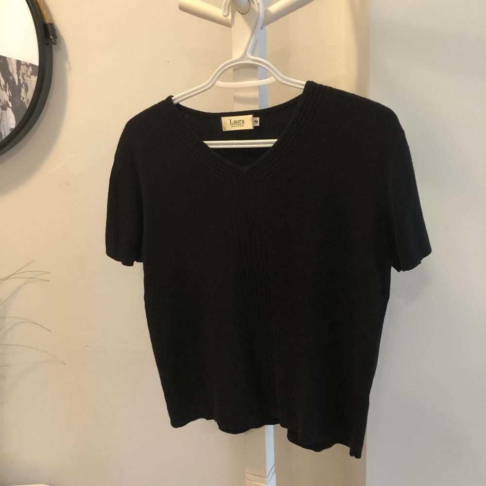 Short sleeve knit